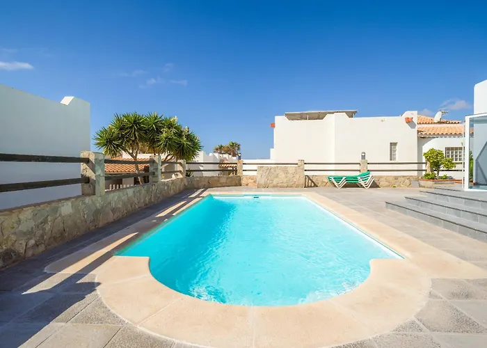 Lobos With Private Pool And Bbq فيلة *